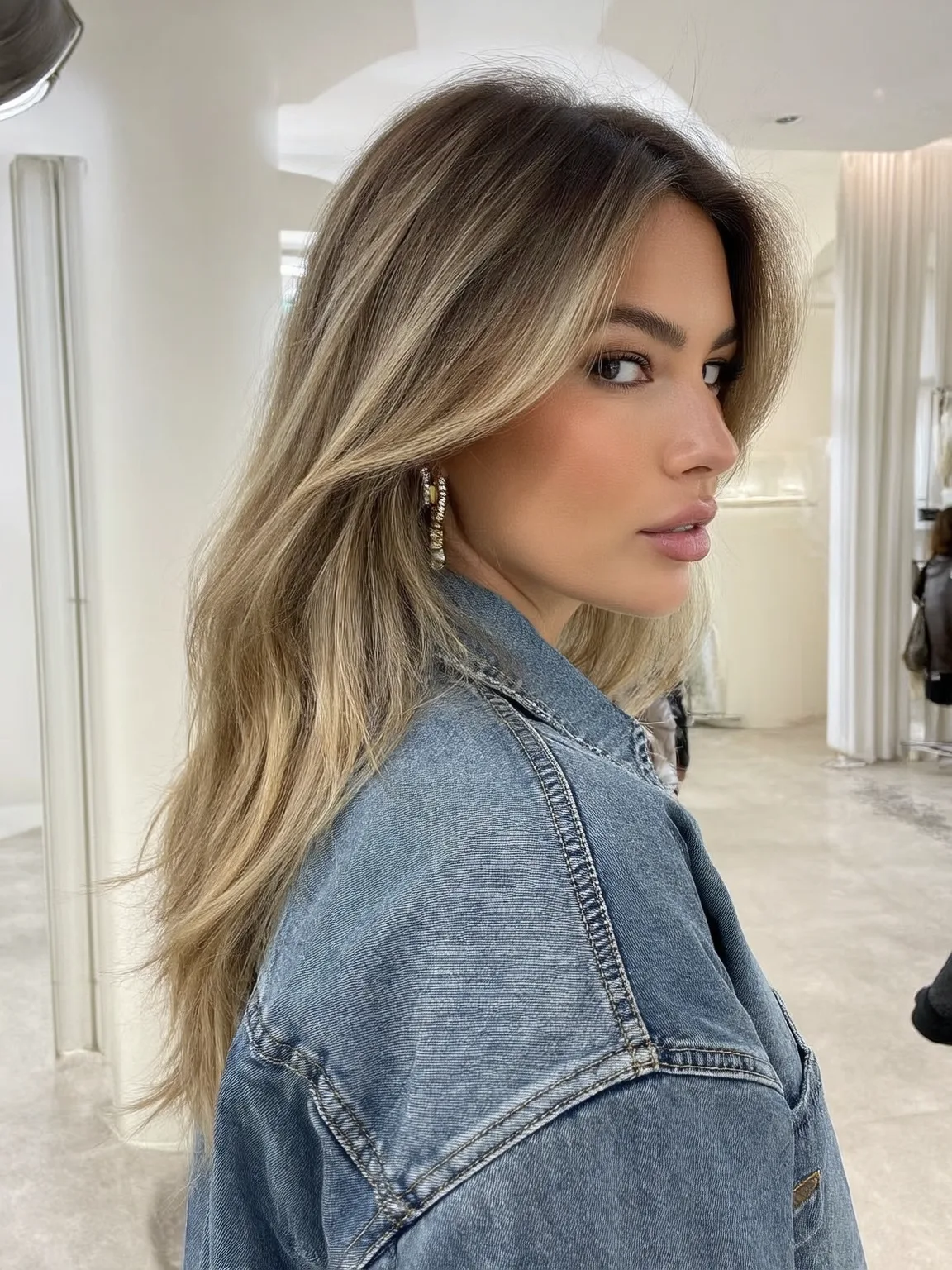 ash blonde with natural highlights layered cut